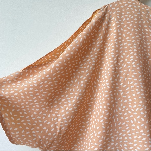 Suzy Shier Ballet Neck Split Sleeves Batwing 3/4 Sleeves Tie Front Blouse - Picture 3 of 12